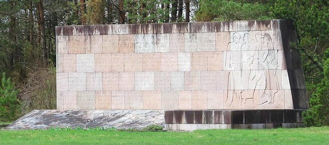 Monument, memorial Мемориал на месте сожженной деревни, Alytus County, photo