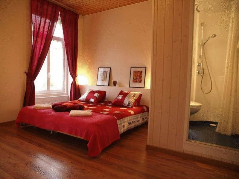 Гостиница Hôtel Garni Villa Carmen