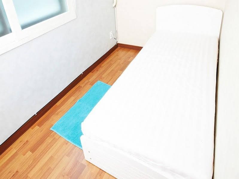 Фото Yakorea Hostel Gangnam