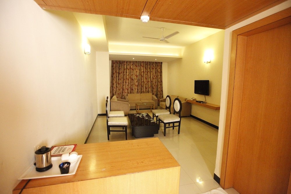 Фото Hotel Mangal City