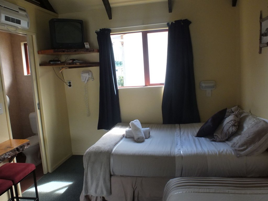 Фото Glow Worm Accommodation