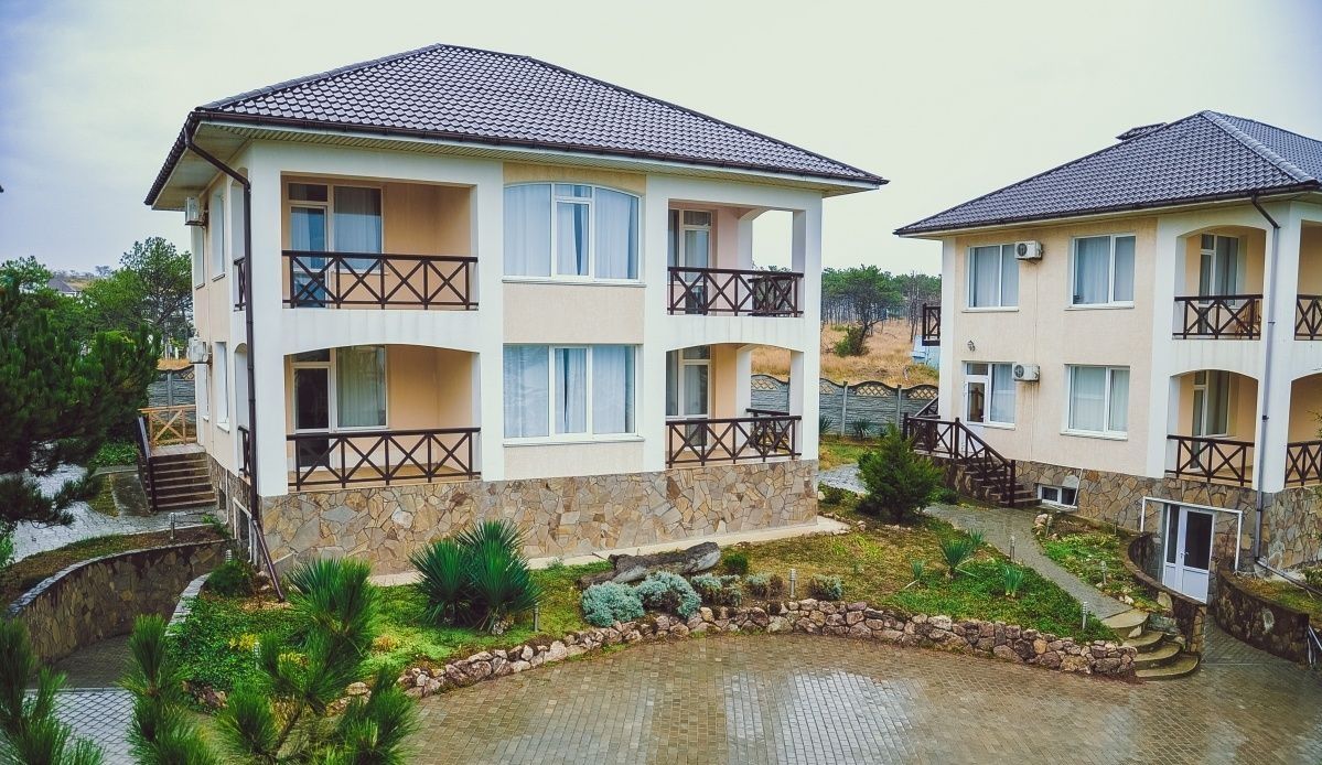 Фото отеля 1