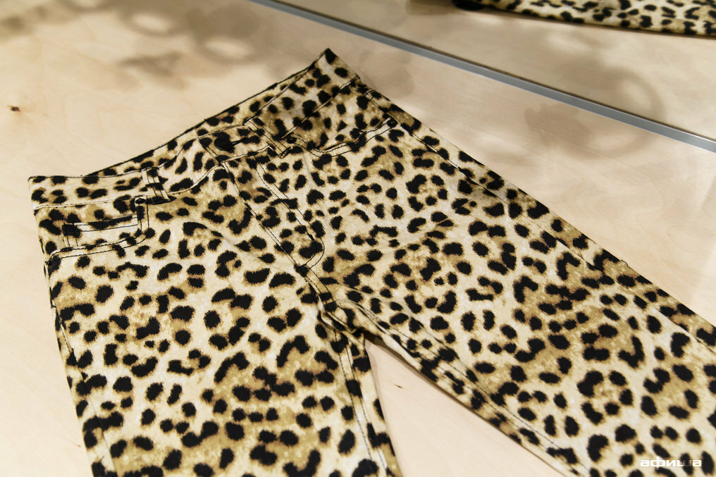 Clothing store Monki, Moscow, photo