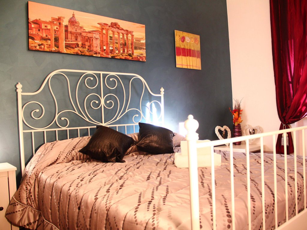 Фото Domus Ubaldi Bed and Breakfast