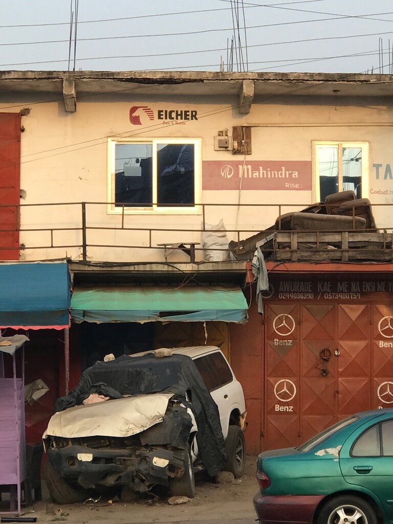 Auto parts and auto goods store Eicher autoparts, Accra, photo