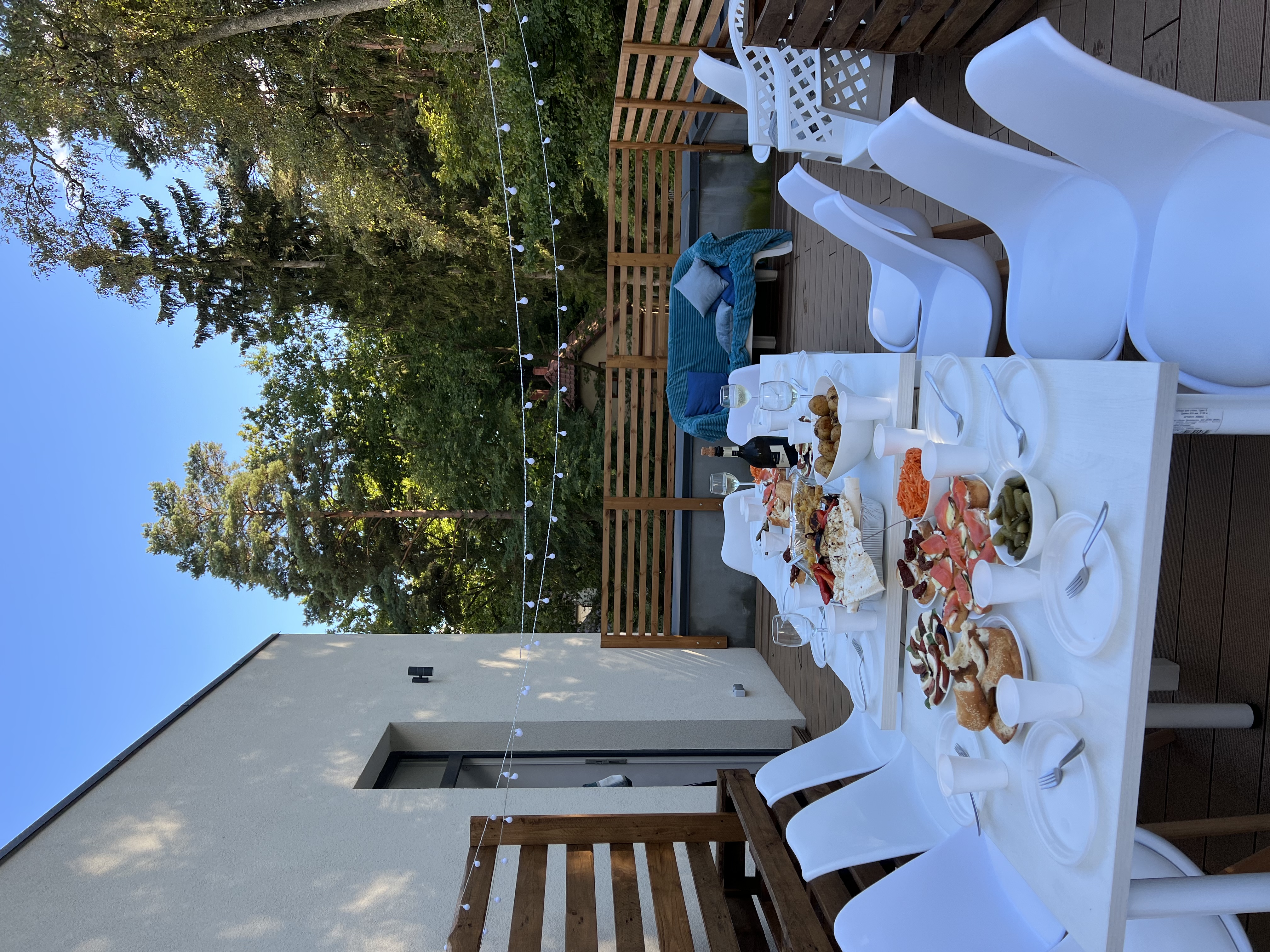 Фото Whale apart