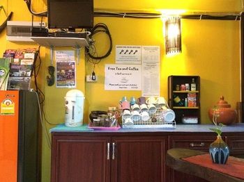 Фото The Living Place 2 - Hostel