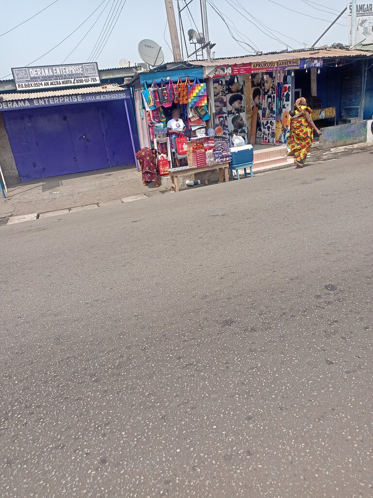 Barber shop Aprukusu Barbering, Accra, photo