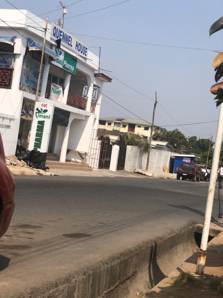 Building Quennel House, Accra, photo