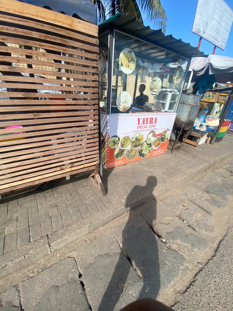 Fast food Yayra Special Joint, Accra, photo