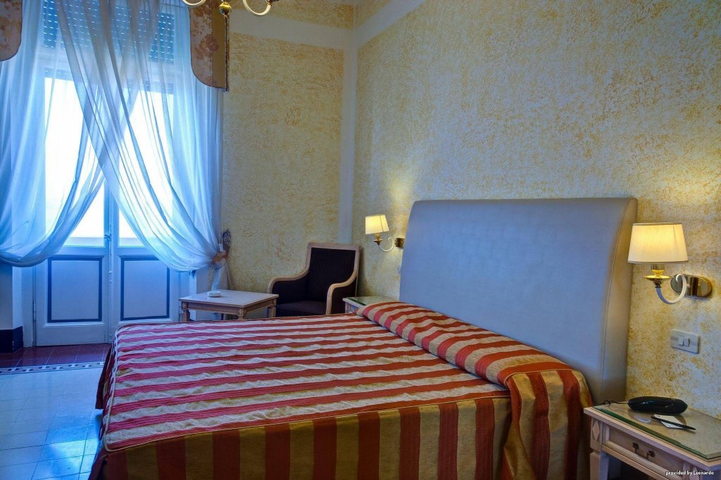 Фото Grand Hotel Royal