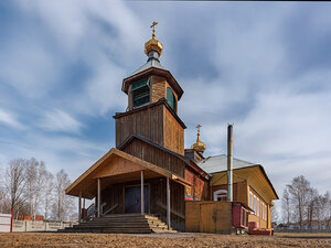 Церковь апостолов Петра и Павла (ул. Победы, 1, село Арамашка), православный храм в Свердловской области