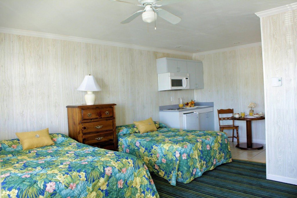 Фото The Burgundy Inn