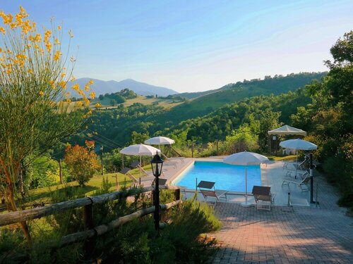 Гостиница Holiday House With Pool, Near the sea and Mountains, Beautiful Views