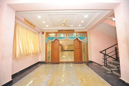 Гостиница Oyo 16110 Shree Lakshmi Guest House