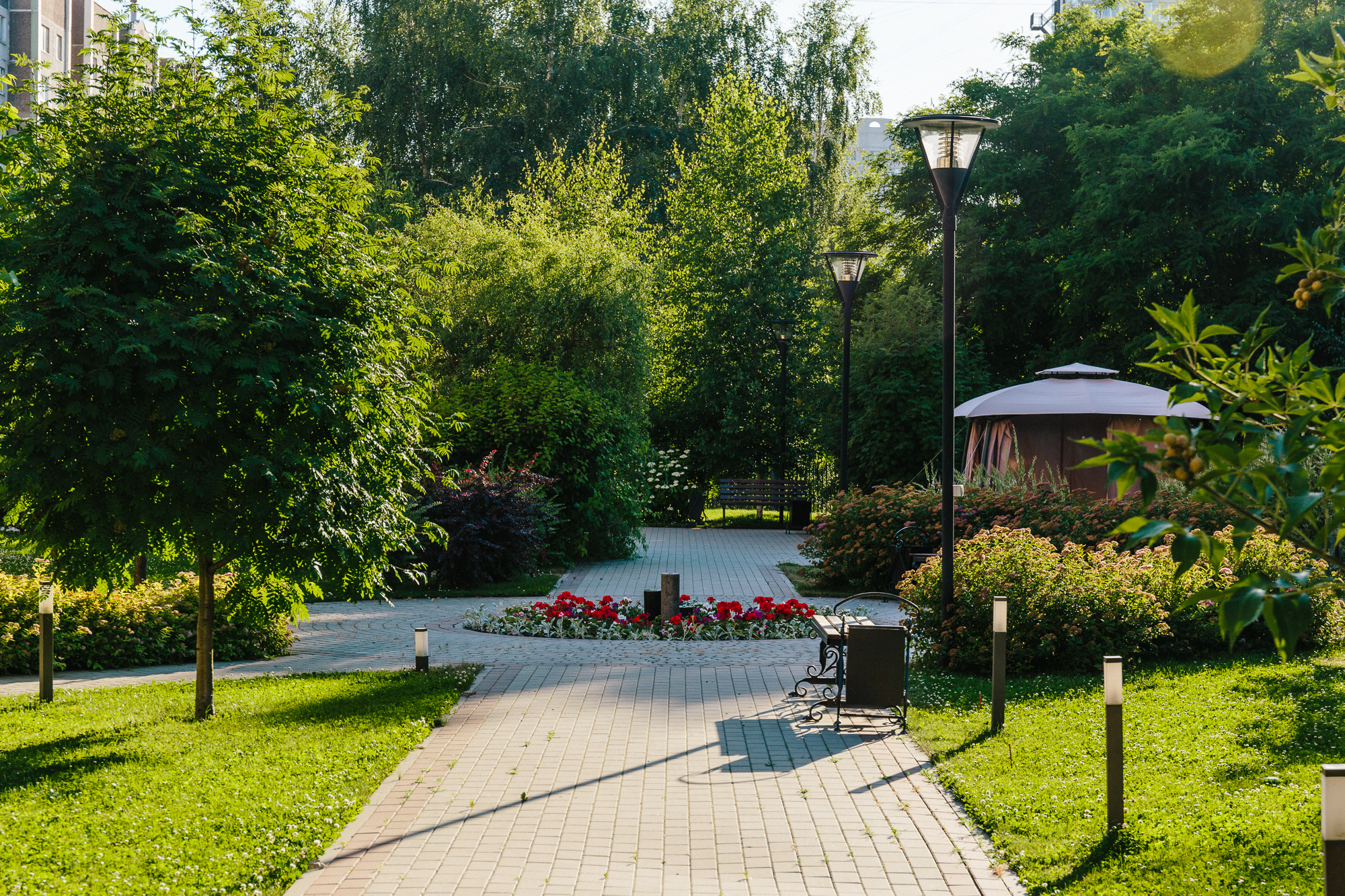 Фото Бенефит Плаза