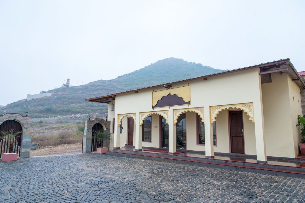 Фото Vijay Garh Resort Udaipur