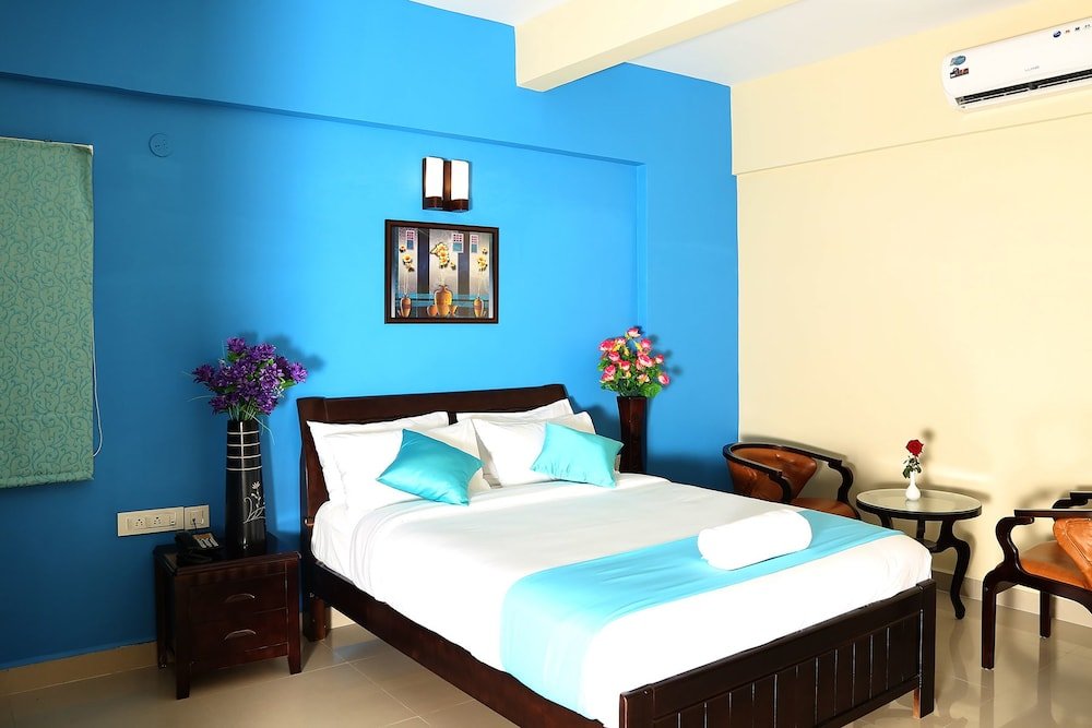 Фото Parkwood Suites