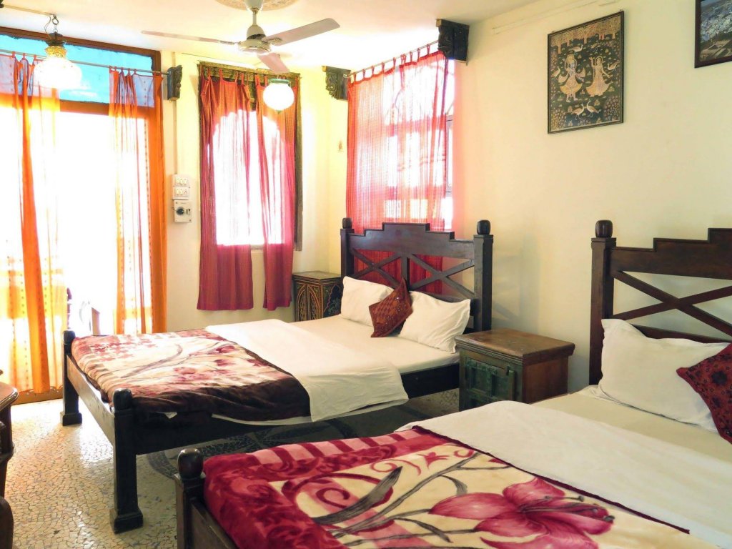 Фото Yogi Guest House