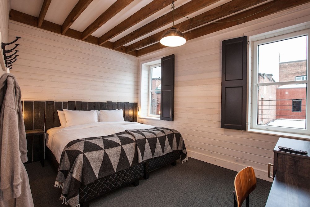 Фото The Explorers Society Hotel