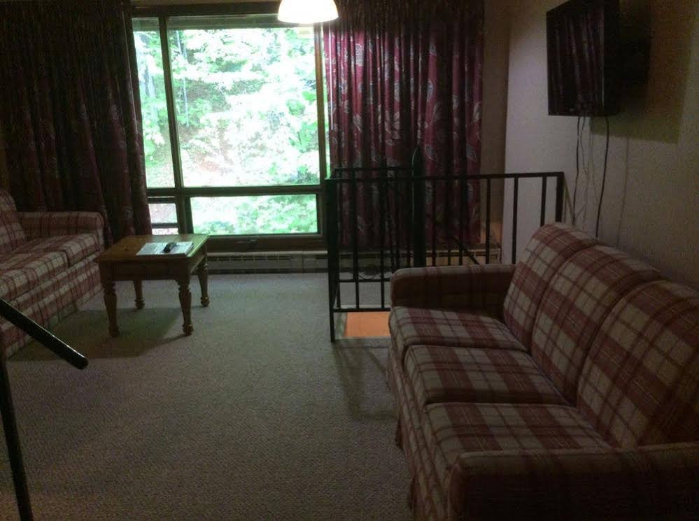 Фото Evergreen Valley Inn