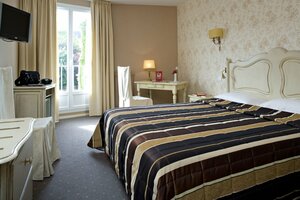 отель Timhotel Chartres Cathédrale