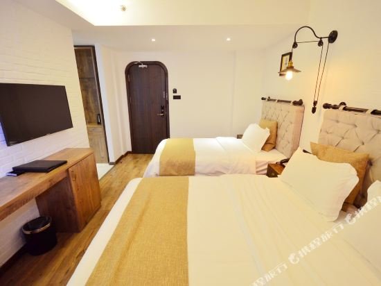 Фото Milan Hotel