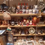 Magazin starinnykh veshchey (Oktyabrskiy Avenue, 36), gift and souvenir shop