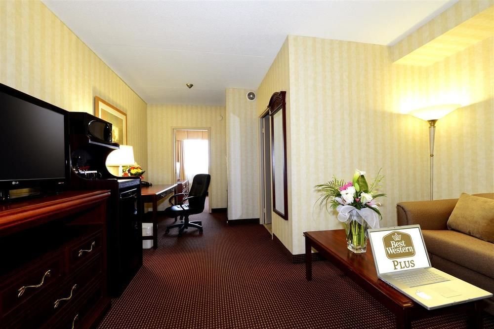 Фото Best Western Plus Toronto Airport Hotel