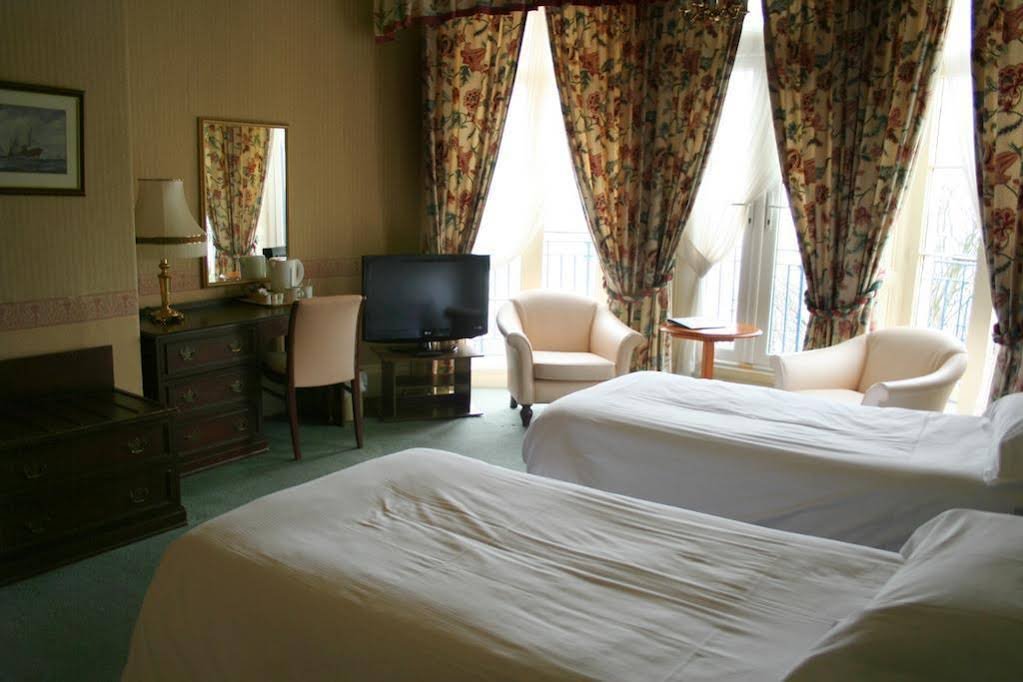 Фото The Esplanade Hotel