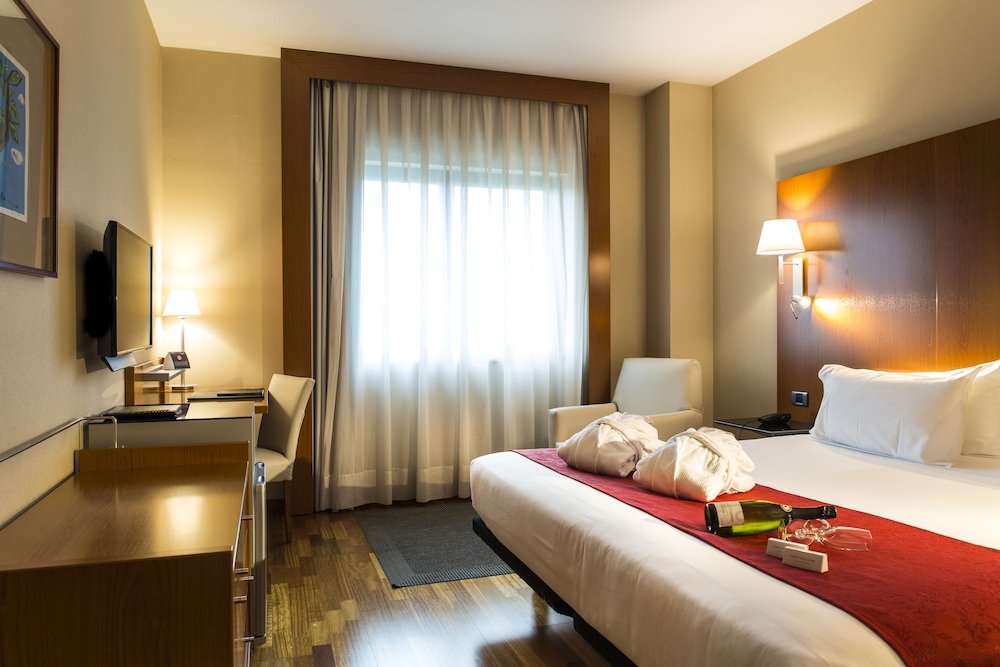 Фото Hotel Sercotel Ab Rivas