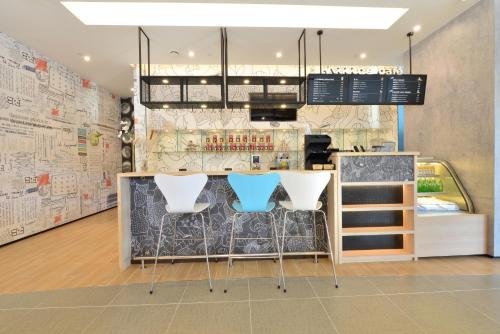 Фото Ibis Harbin Normal University