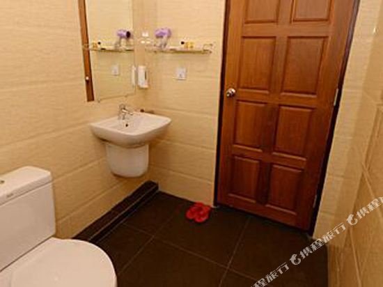 Фото Min Nandar Garden Hotel