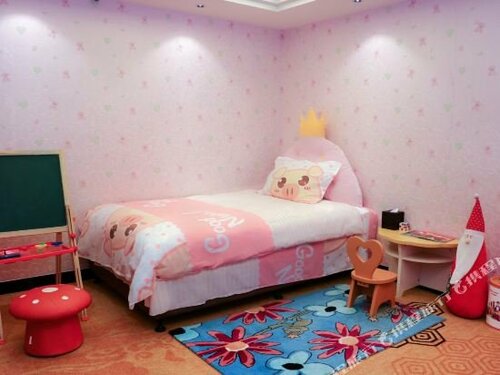 Гостиница Ramada Plaza Taian в Тайане