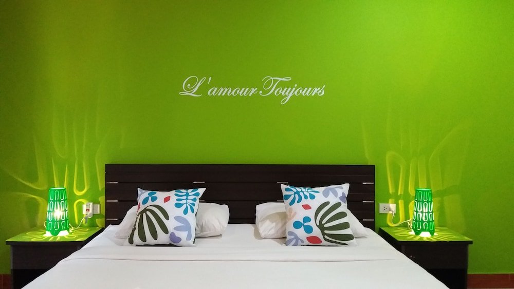 Фото Harry's Place