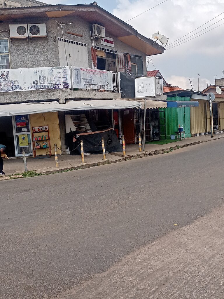 Drilling operations Water treatment machines, Accra, photo