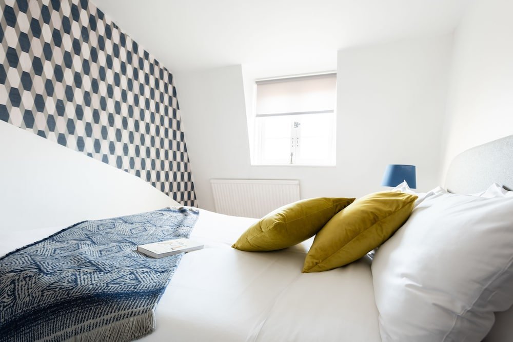 Фото The Hyde Park Mansion Place - Lovely 3bdr Flat