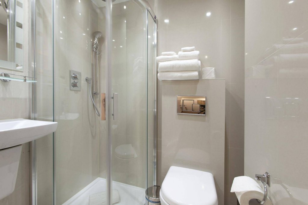 Фото Отель Shepherds Bush London