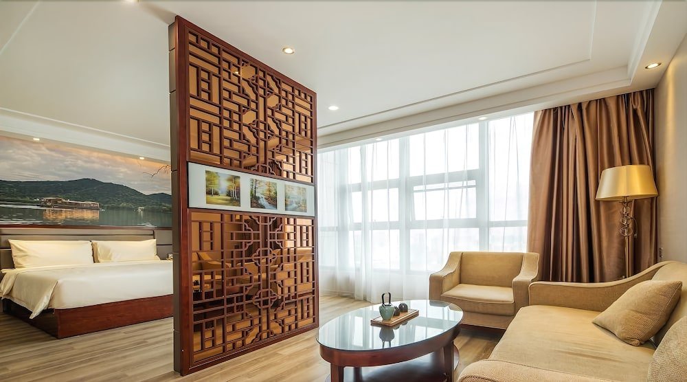 Фото Hangzhou Love Hotel