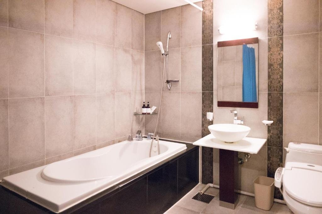 Фото Sunset Business Hotel