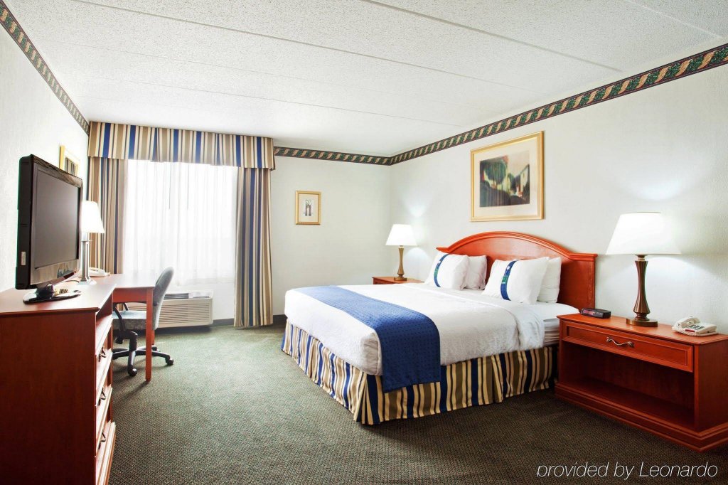 Фото Holiday Inn Rockford, an Ihg Hotel