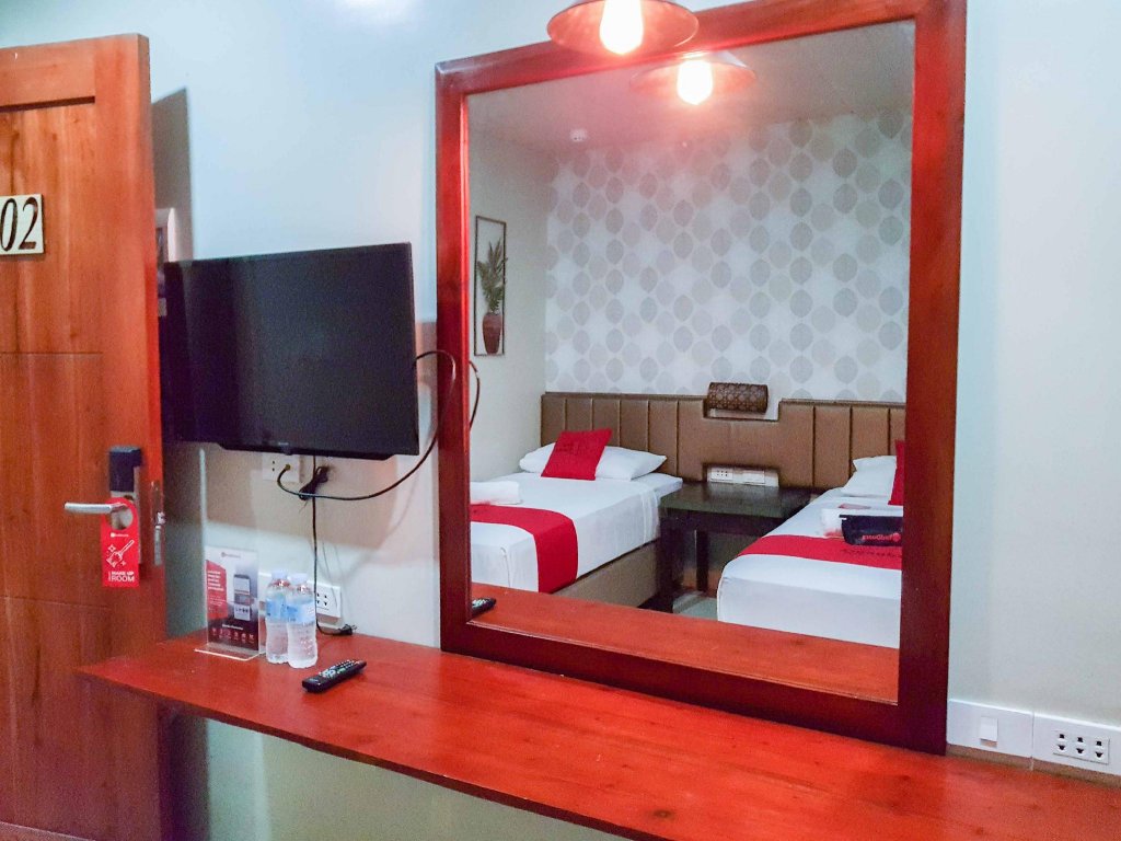 Фото RedDoorz Plus near Holy Name Medical Center