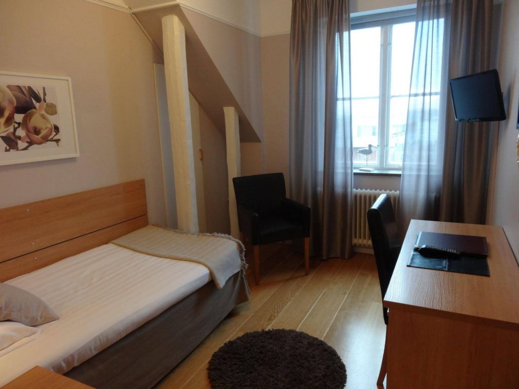 Фото Hamnhotellet Kronan