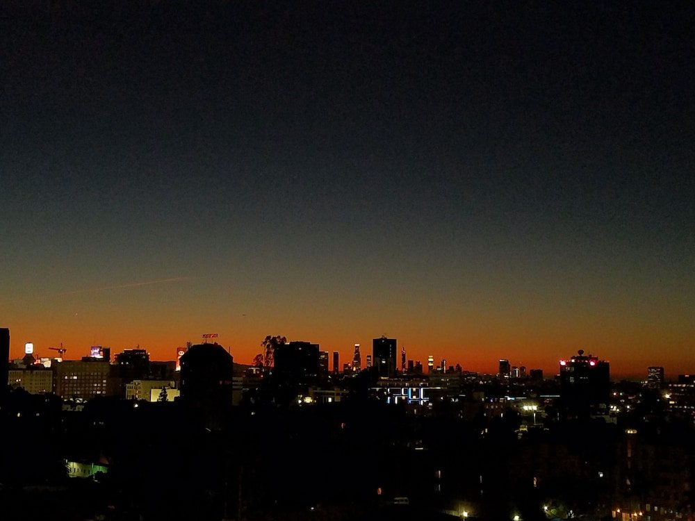 Фото Holiday Inn Express Hotel & Suites Hollywood Walk of Fame, an IHG Hotel