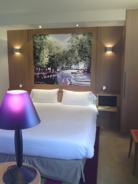 Фото Ibis Styles Annecy Centre Gare