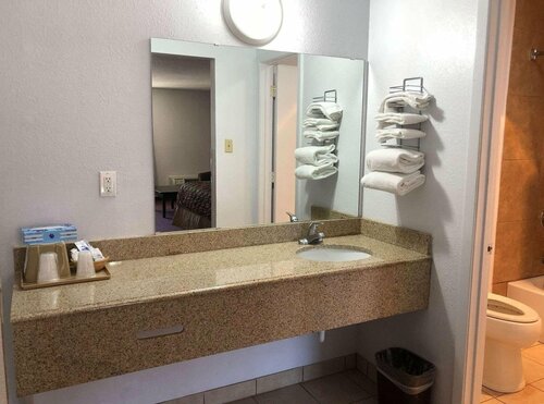 Гостиница Americas Best Value Inn Alpine в Алпайне