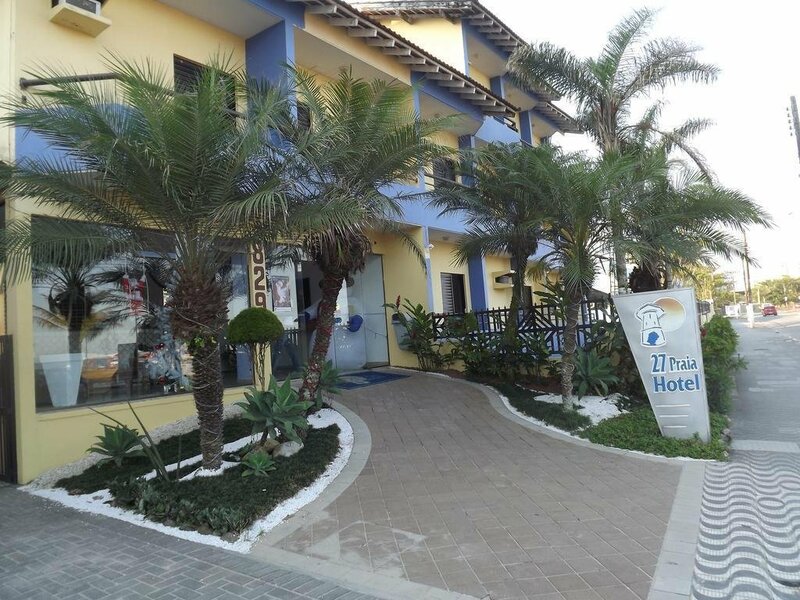 Гостиница 27 Praia Hotel