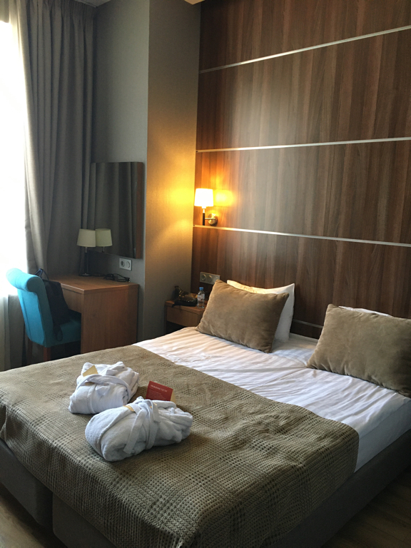 Фото Далиси