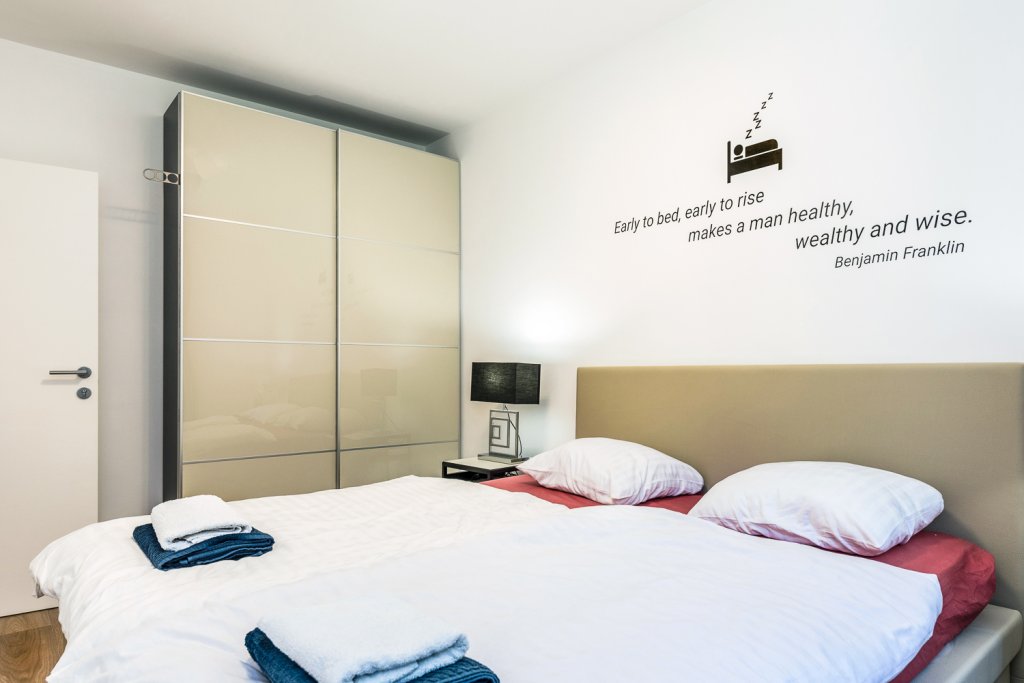 Фото Spacious 2bdr Apartment on Tkalciceva Street