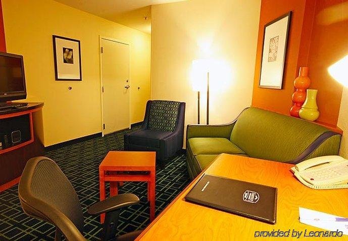 Фото Fairfield Inn & Suites by Marriott Turlock